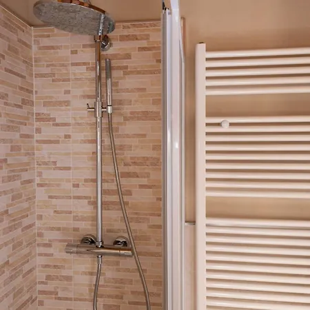 Amaranto לינה וארוחת בוקר Cavour