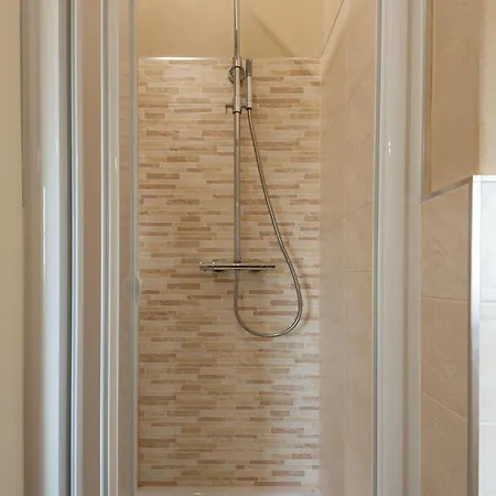 Amaranto לינה וארוחת בוקר 3*